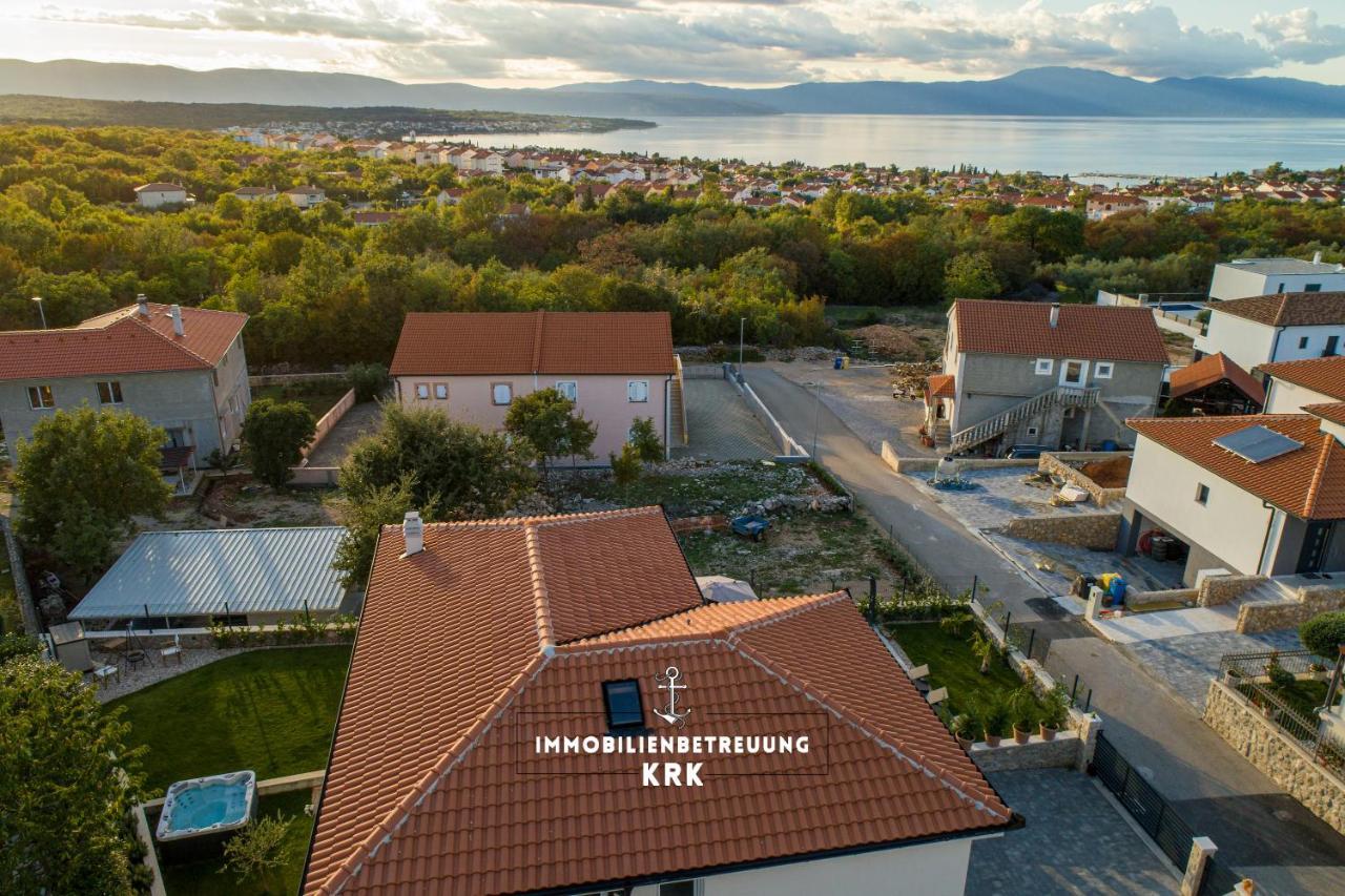 Villa Richard Malinska Buitenkant foto