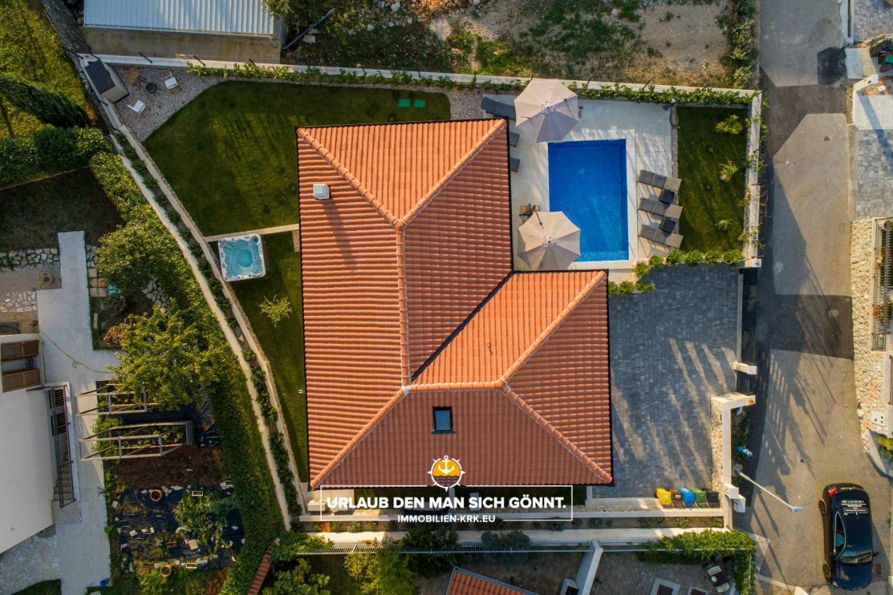 Villa Richard Malinska Buitenkant foto